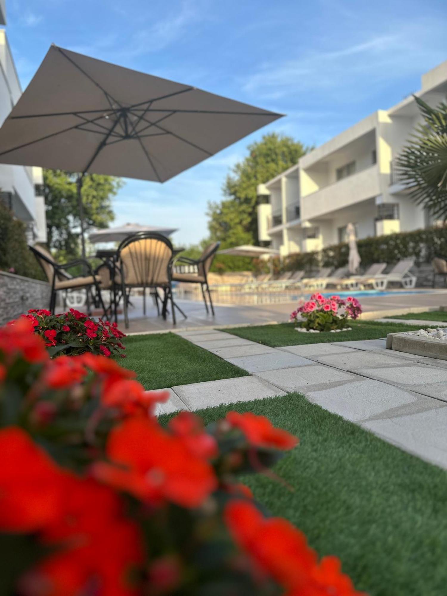 Hotel Halibas Ulcinj Eksteriør bilde